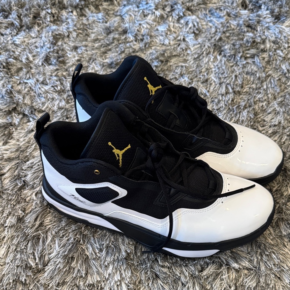 Jordan Stay Loyal 3Black White Metallic Gold - FB1396-070 - Size 11